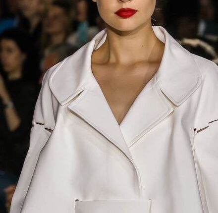¿Qué maquillaje debo llevar con un recogido  estricto?