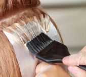 Diez cosas que debes tener en cuenta antes de teñirte el cabello por primera vez